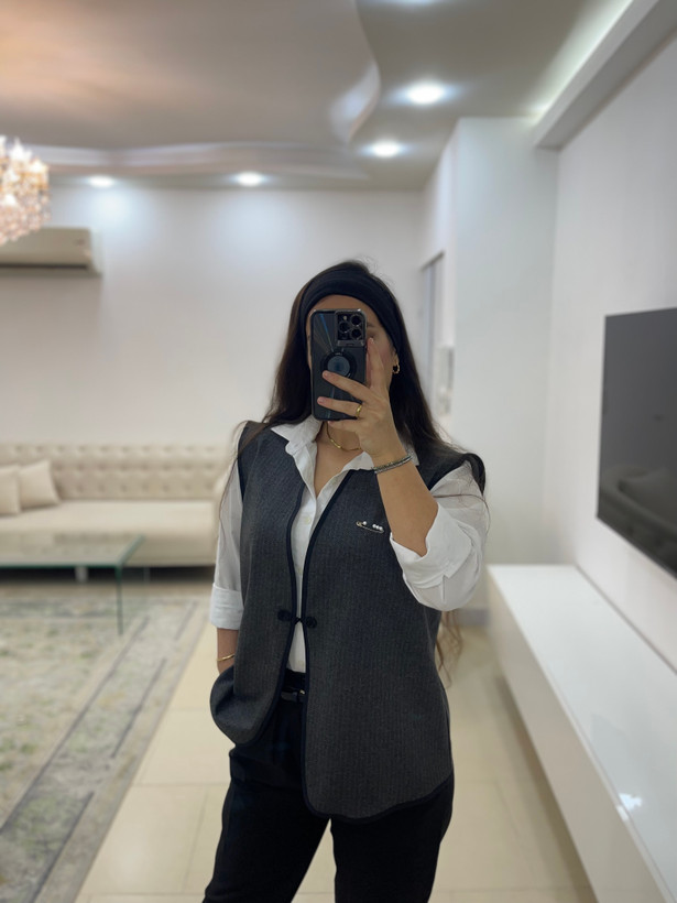وست زنانه طرح جناغی طوسی فری سایز